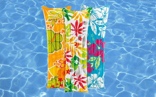 Colchoneta Flotador Inflable Agua Estampada Intex 23918/9 Mm